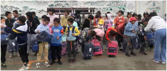 �����ֵ£�֧����ѧһֱ��·��