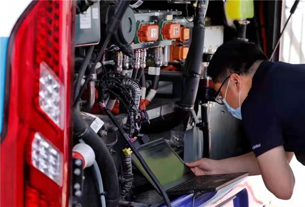 ��������18�� ���������������� �ɾ����ᡰ��ɫ��Ƭ��